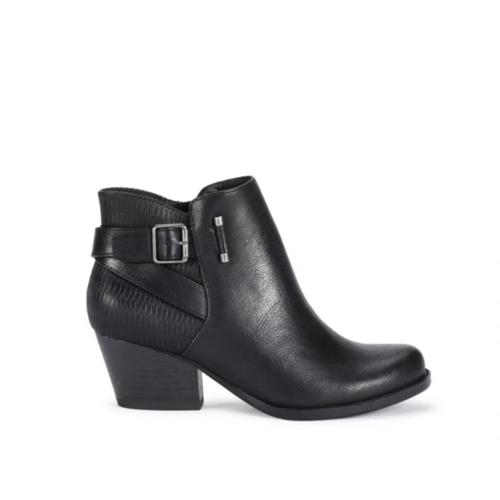 BareTraps Reggie Block Heel Black Booties Women’s  5 M NEW no Box Faux Leather